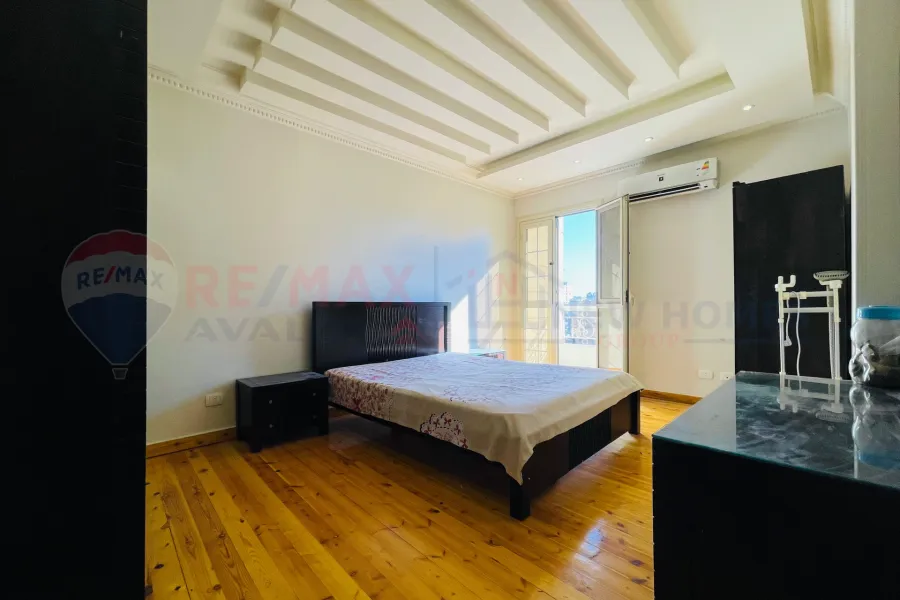 شقة للبيع 200 م سان ستيفانو (على الترام مباشرة)