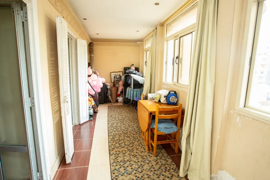 شقة للبيع 120م بسيدي بشر (خطوات من خالد بن الوليد والبحر)