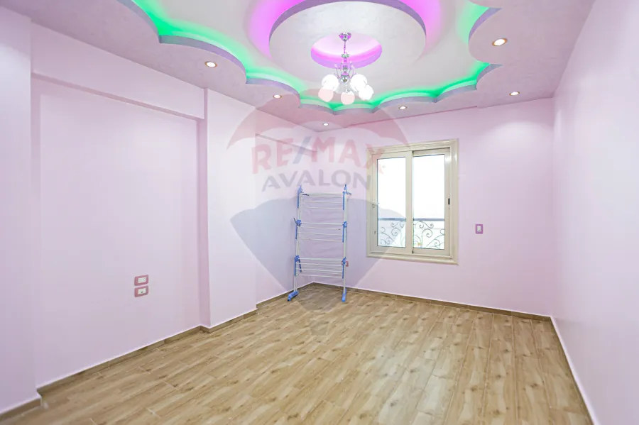 شقة للايجار 185 م سموحه الجديده (كومباوند سموحه جرين - بجوار سموحه انترانس )