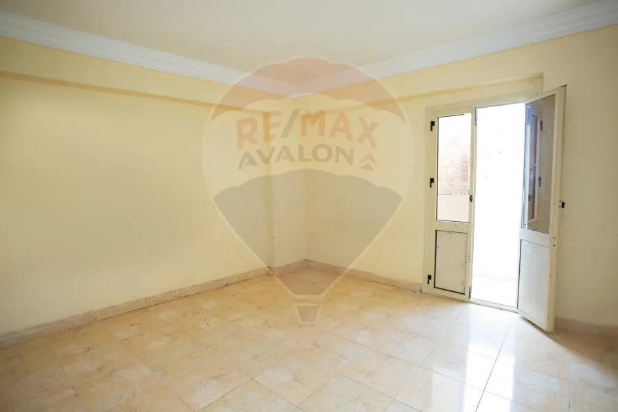 Apartment for sale 120 m in Sidi Gaber (Cleopatra - steps from Abu Kir Street)