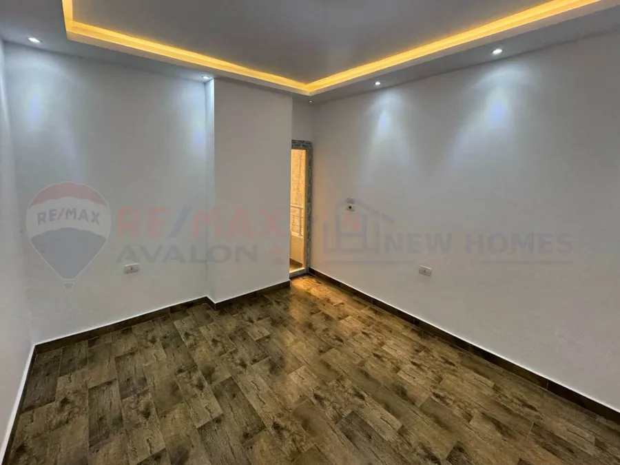 شقة للبيع 210 م جليم (بالقرب من البحر)