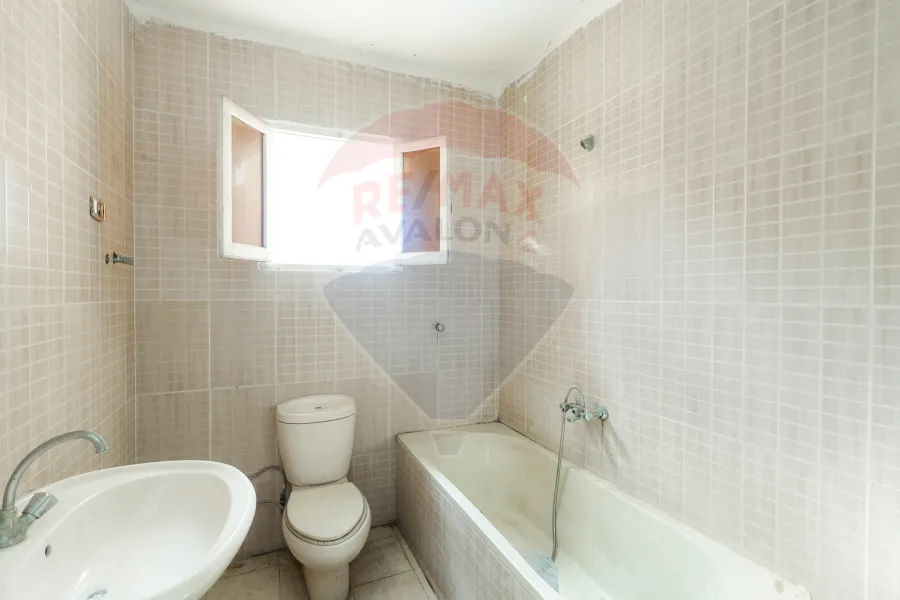 شقة للبيع  140 م  ميامي (متفرع من اسكندر ابراهيم)