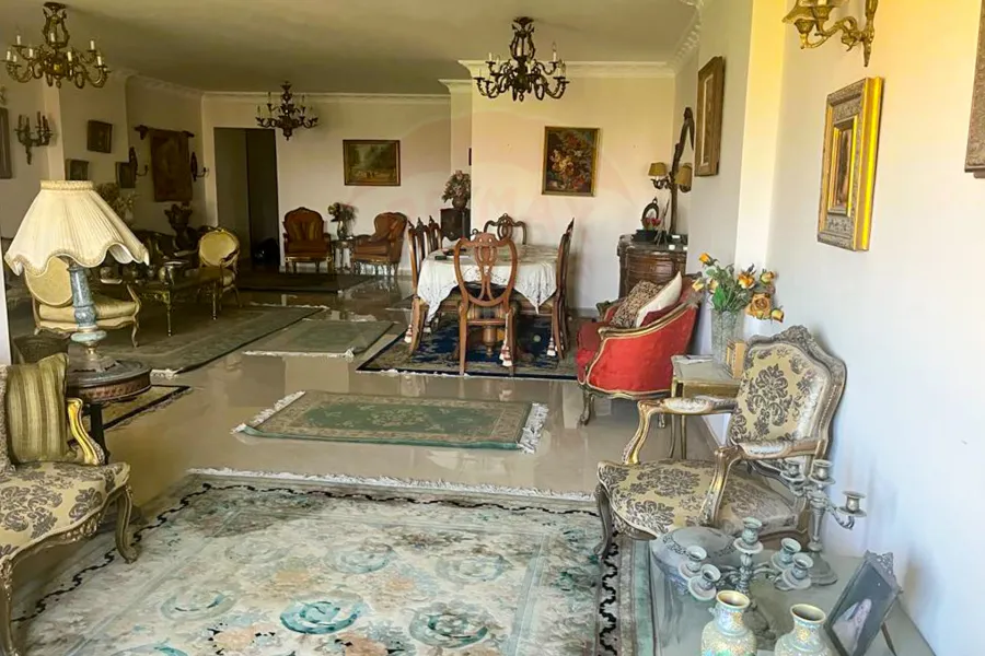 Apartment for sale 200 m Cleopatra (Al Aqaba St)