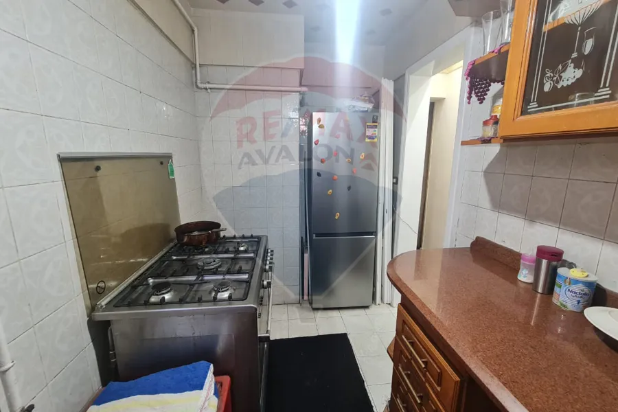 شقة للبيع 90 م سيدي بشر (ش جمال عبد الناصر الرئيسي)