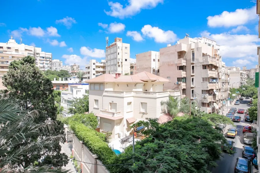 شقة فاخرة للبيع 275م كفر عبده ( ش كفر عبده الرئيسي )