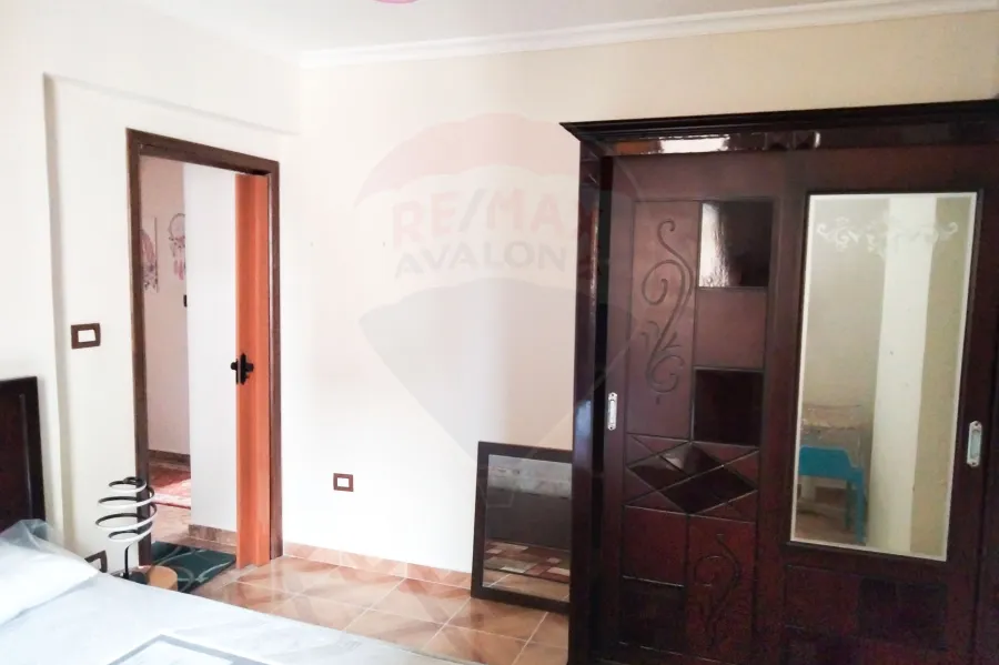 شقة للإيجار المفروش 110م الازاريطة (متفرع من شارع شامبليون)