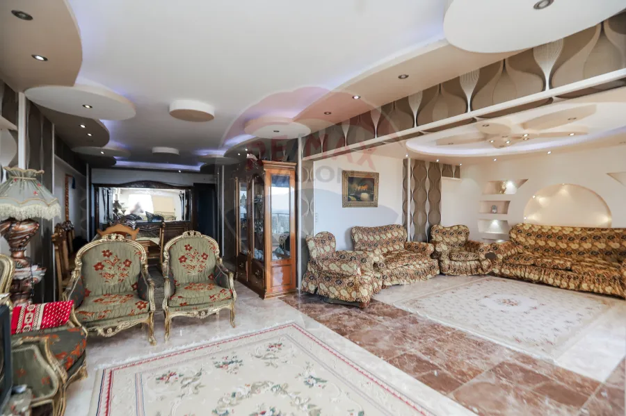Apartment For Rent 560 m El-Mandra (King Hefny st.)