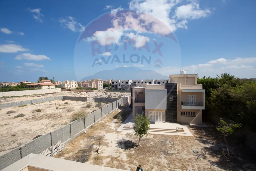 Villa for sale 855 m King Mariout (Borg Al Arab)