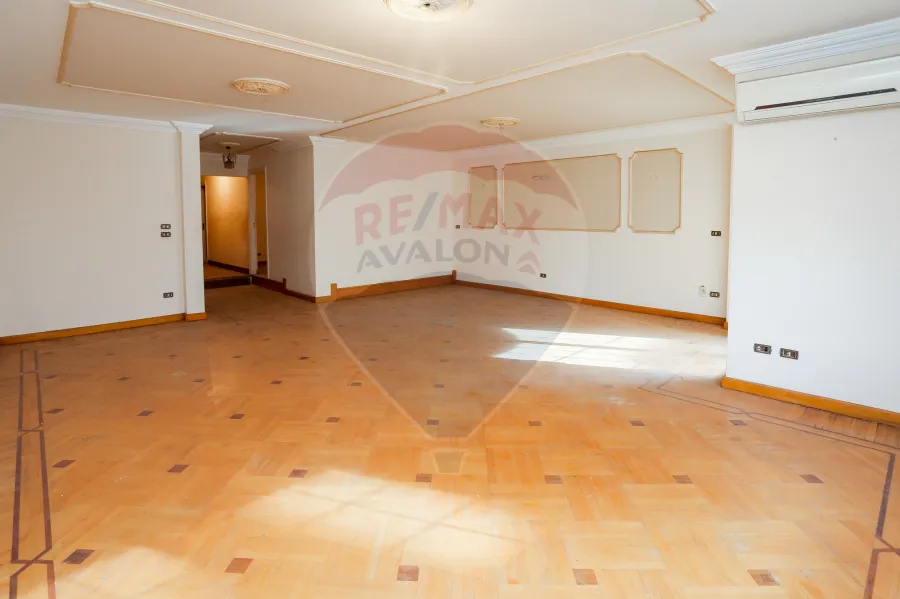 شقه للبيع 265 م سموحة (ش بهاء الدين الغتورى-خطوات من شارع فوزى معاذ)