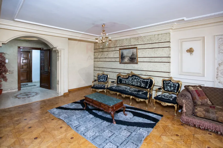 شقة للبيع 196 م سموحة (زايد ريزيدانس)