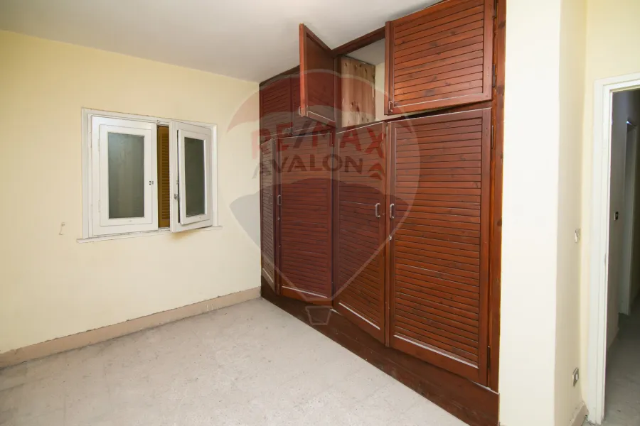 Villa for sale 700 m Al-Agamy (Al-Hanoville)