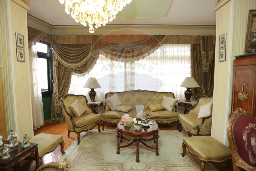 (شقة للبيع 250 م جليم (طريق الحرية