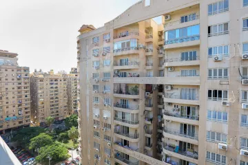 شقه بنتهاوس  للبيع 150 م سموحة  (كومباوند الصيادلة - بجوار خير زمان - ش الفردوس الرئيسي)