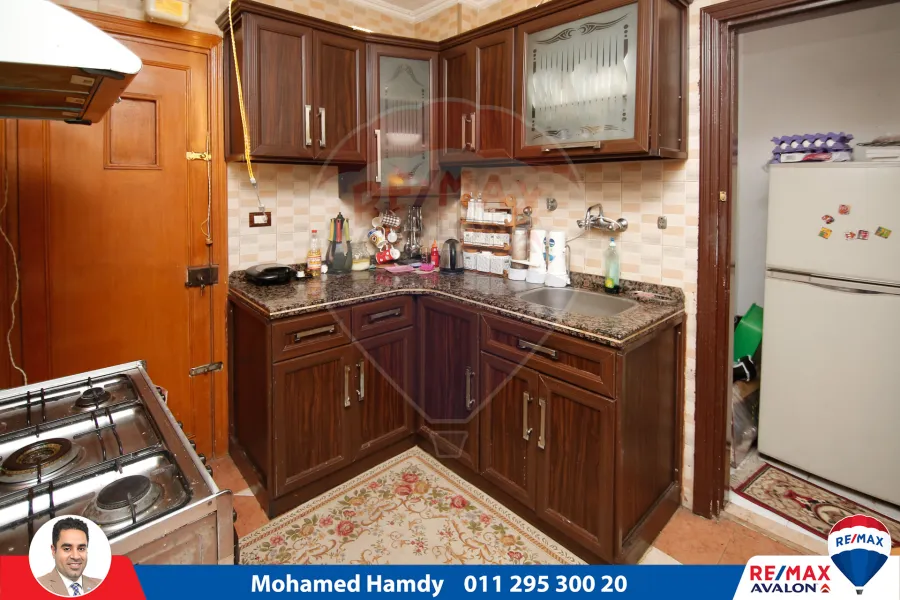 شقة للبيع 145 م محرم بك (ش قناة السويس)