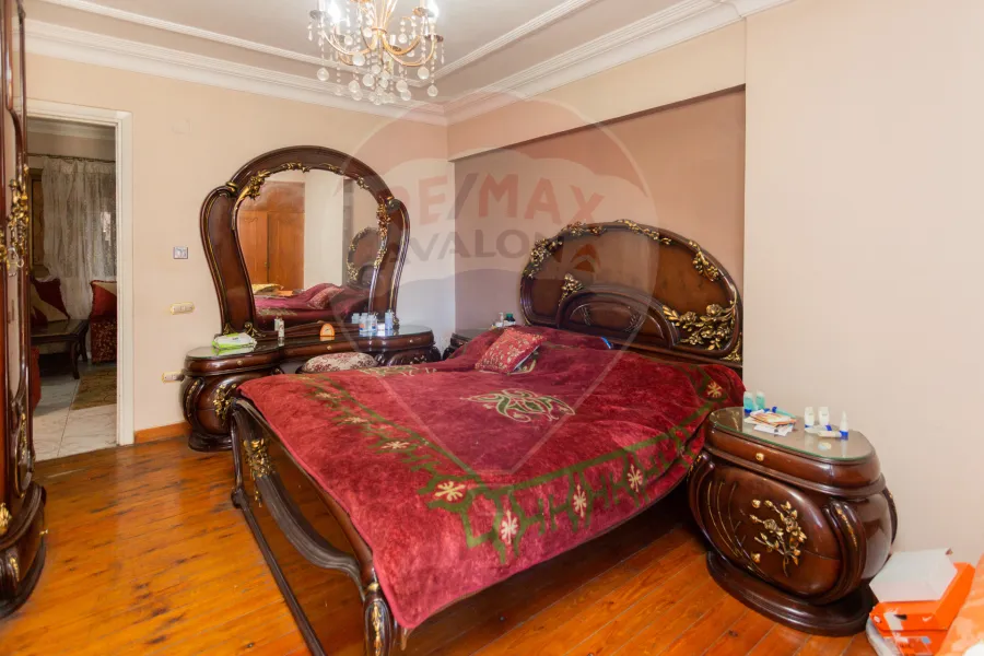 شقة للبيع 131 م زيزينيا (ش أبوقير)