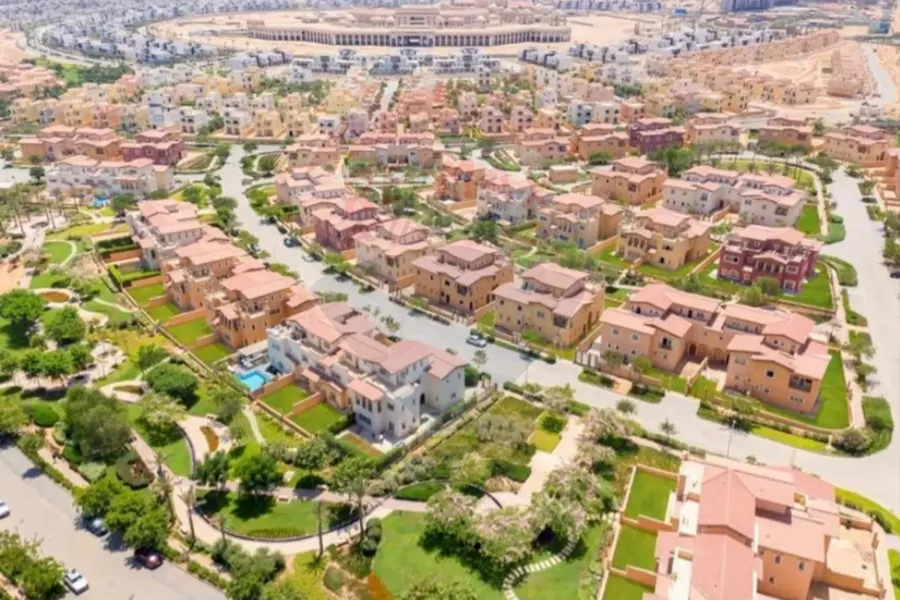 Town house villa for sale (Hyde park) Fifth Settlement 215 m buildings