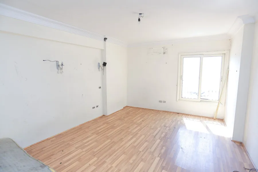 Apartment for rent 200 Kafr Abdo (Near to Abo Qir St.)