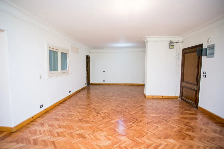 Apartment for rent 220m Gleem (Abo Qir St.)