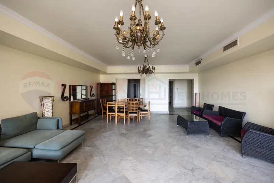 شقة للبيع 298 م سان ستيفانو (الفور سيزون)