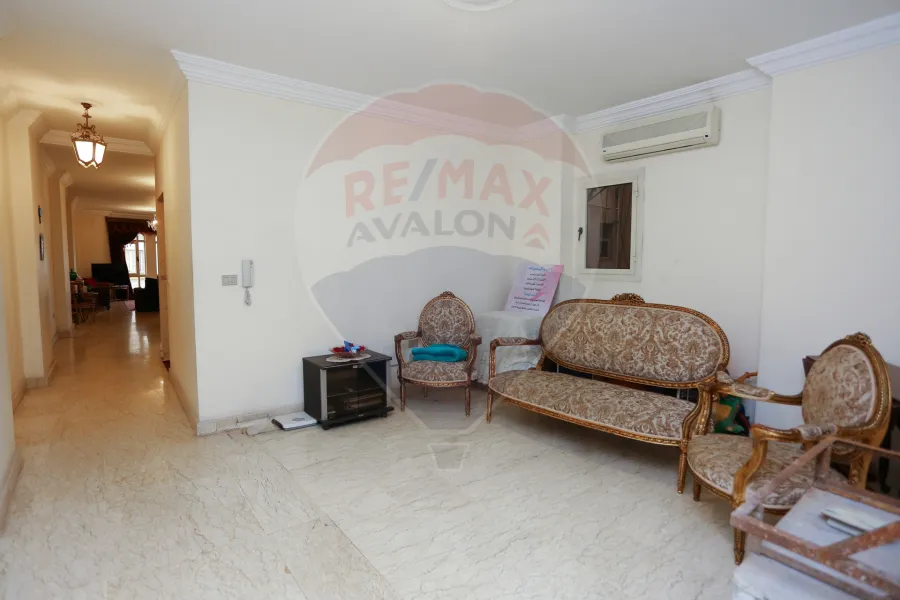 Apartment for sale 275 m Zizinia (Brand Building)