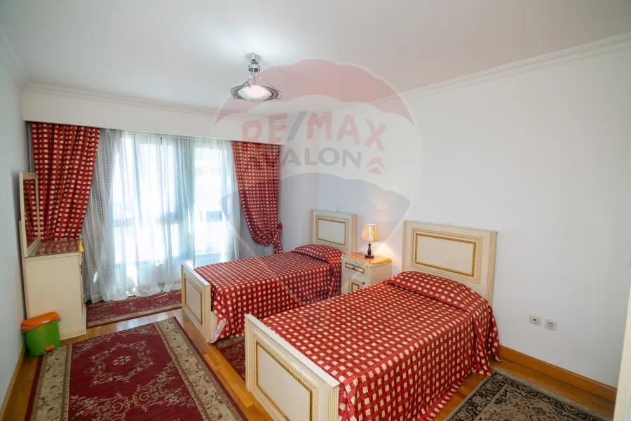 Furnished apartment for rent 270 m San Stefano (Four Seasons)