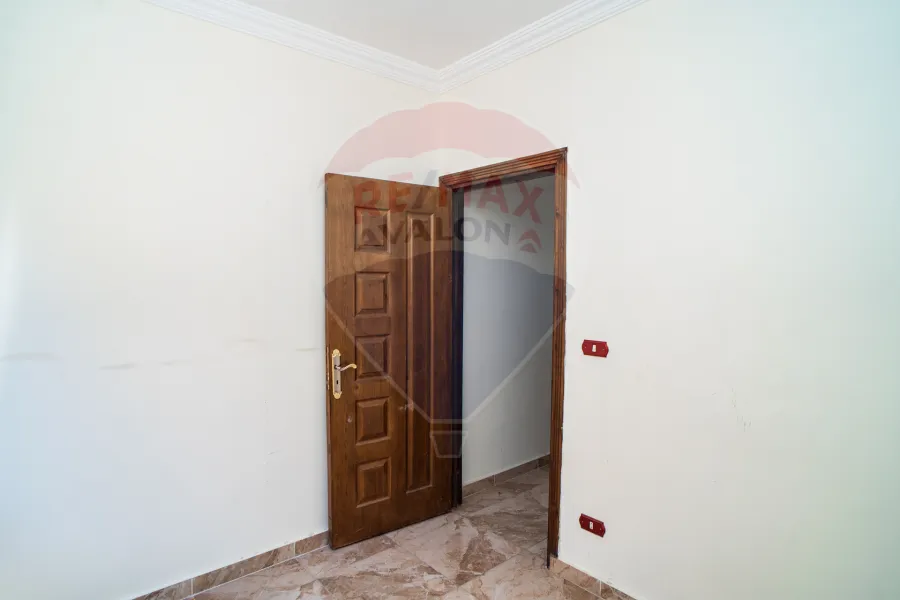 Administrative office for sale 40 m Victoria (Gamal Abdel nasser St.)