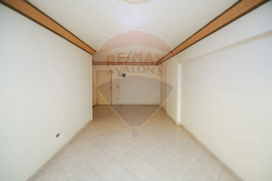 شقة للبيع 150 م ميامي (بين ش العيسوي و خالد بن الوليد)