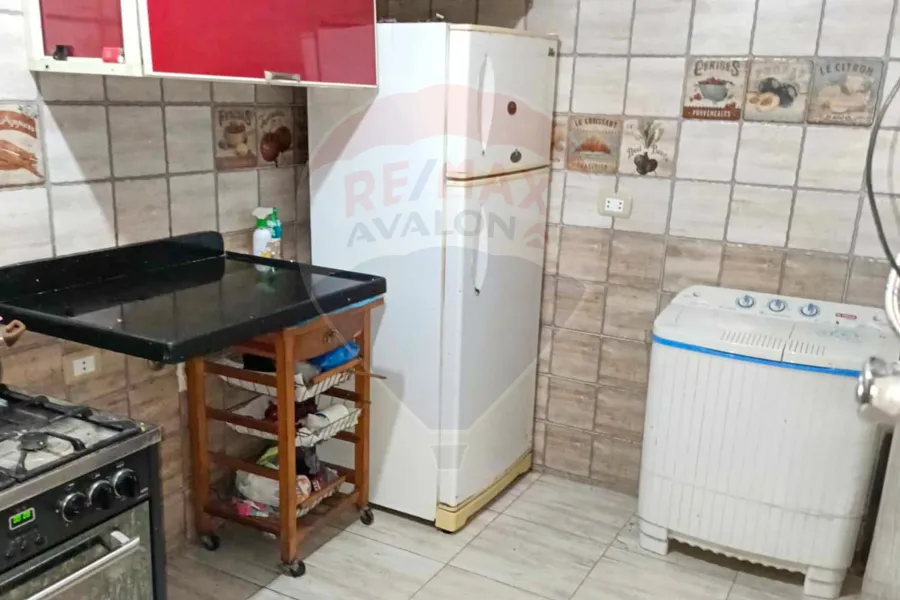 شقة للبيع 120 م بوكلي (ش لافيزون)