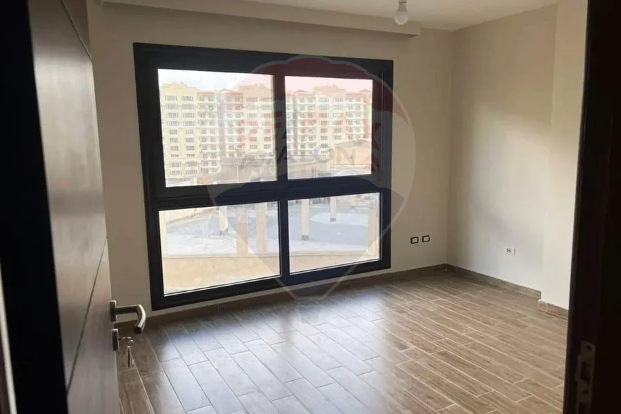 شقة للبيع 195 م سموحة (فالوري انطونيادس)