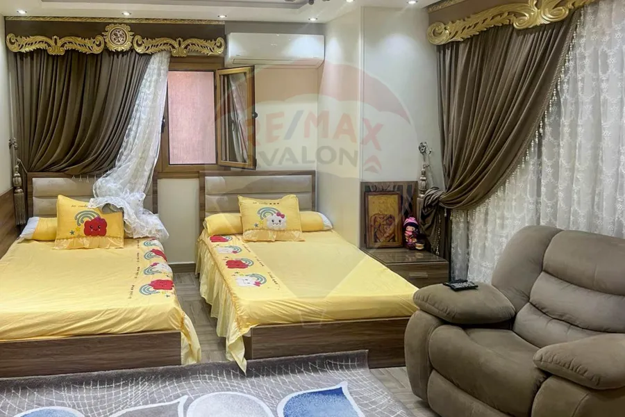 شقة للبيع 140 م  محرم بيك (ش الاسكندراني)