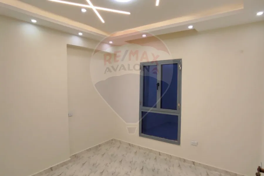 شقة للبيع 120 م العصافره (خطوات للبحر)