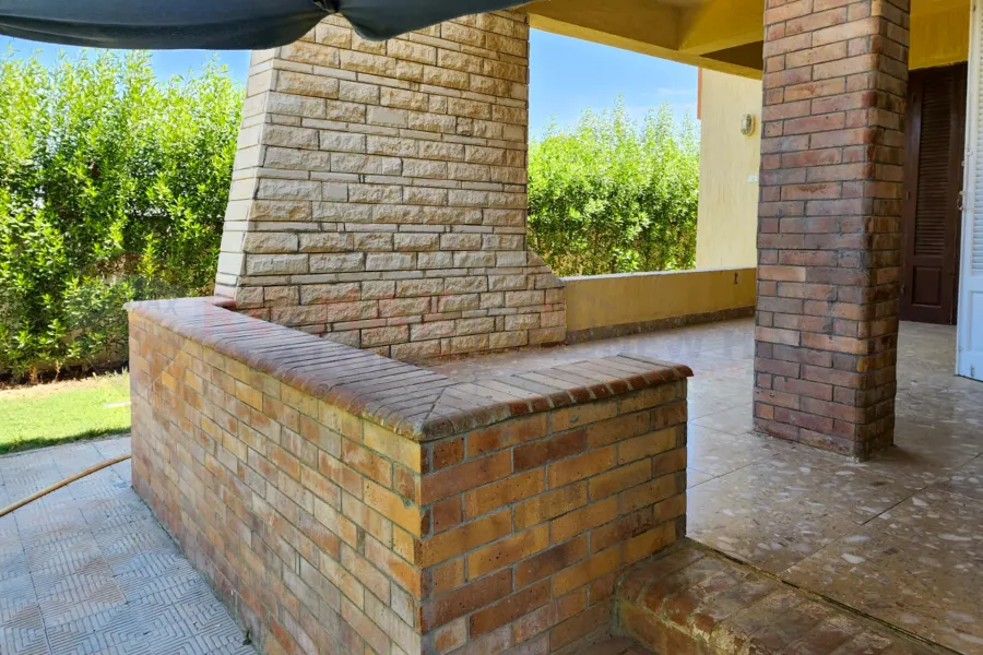 فيلا ستاند الون كورنر للبيع (سيدي كرير ك 40) 400 م