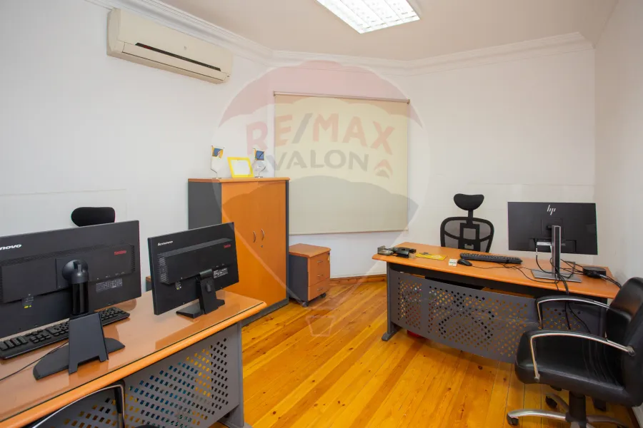 شقة إداري للبيع 175 م سموحة (المربع الذهبي)