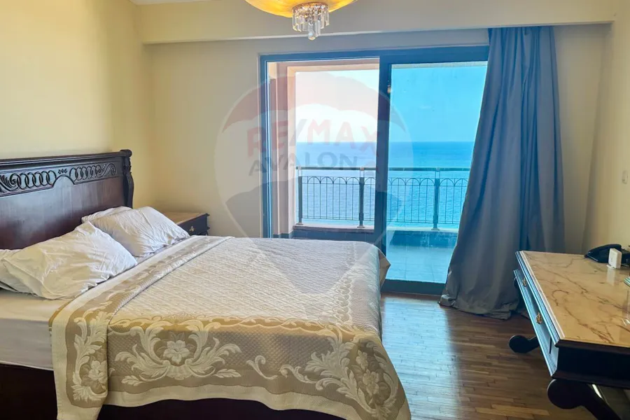 شقة للايجار المفروش 136 م  سان ستيفانو (الفورسيزون)