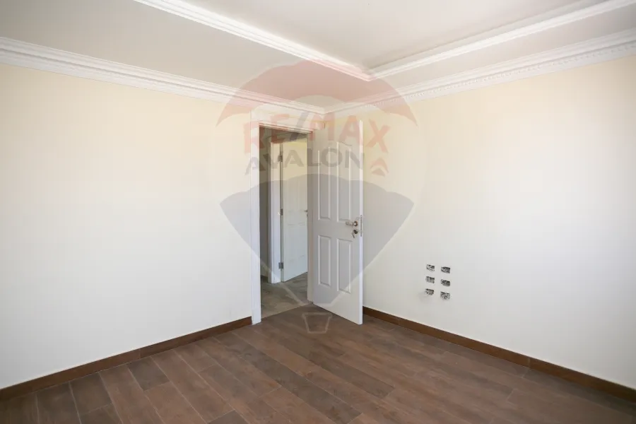 شقة للبيع 225 م سموحة (بيتك في النادي)