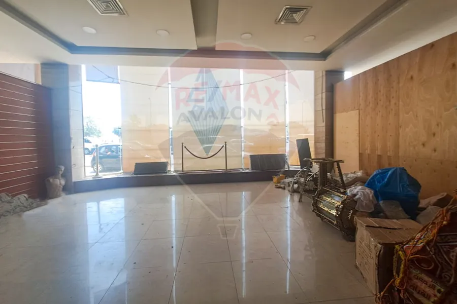 محلات للايجار 600 م مطار النزهه (الطريق السريع)