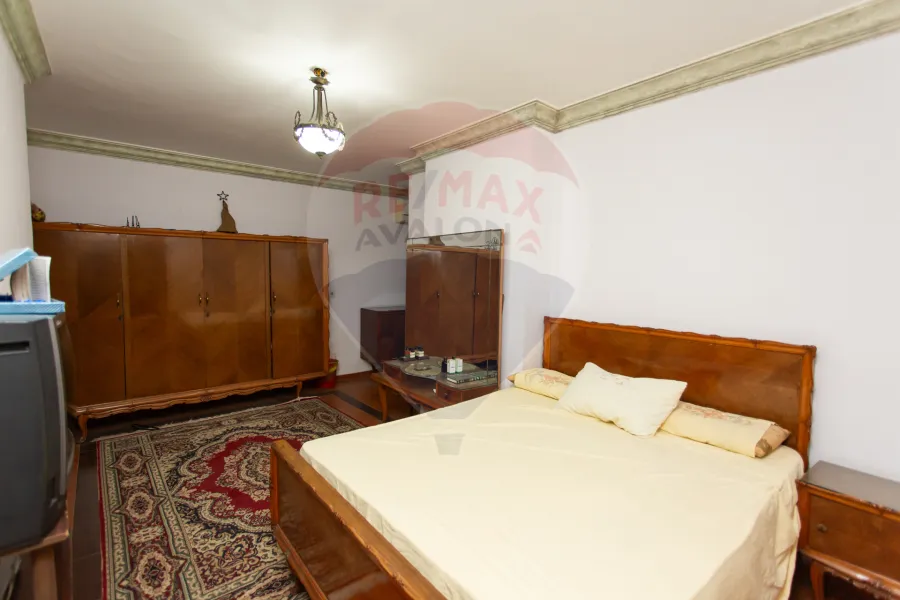 Apartment for sale 200 m Louran (between Abu Qir Street and the tram)