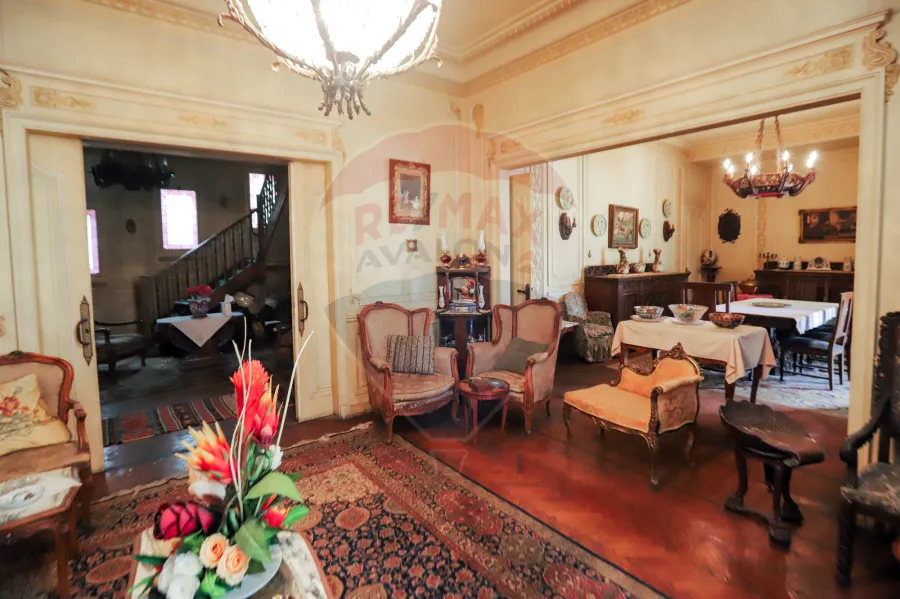 Villa for sale 1200 m - Kafr Abdo ( Steps From Almrkz Alskafi Albritani )