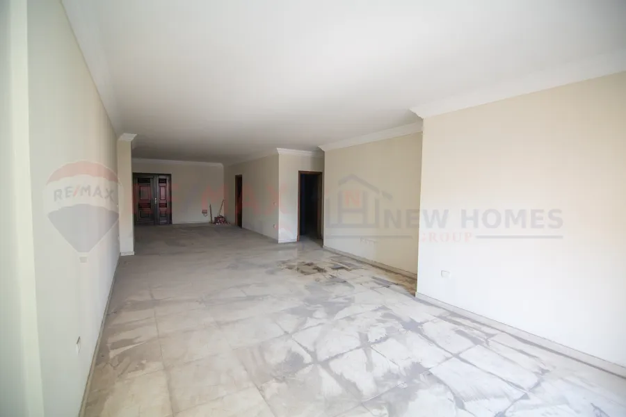 Apartment for sale 250 m Louran (Ibrahim Nasr St.)