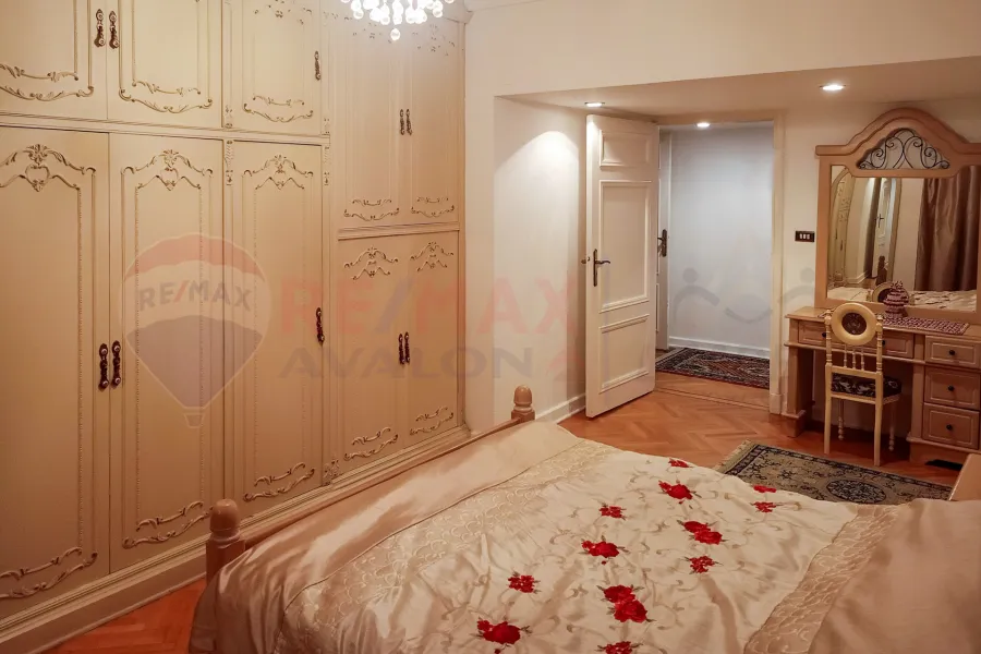 Furnished apartment for rent 140 m Kafr Abdo (Abdel Qader Ragab St.)
