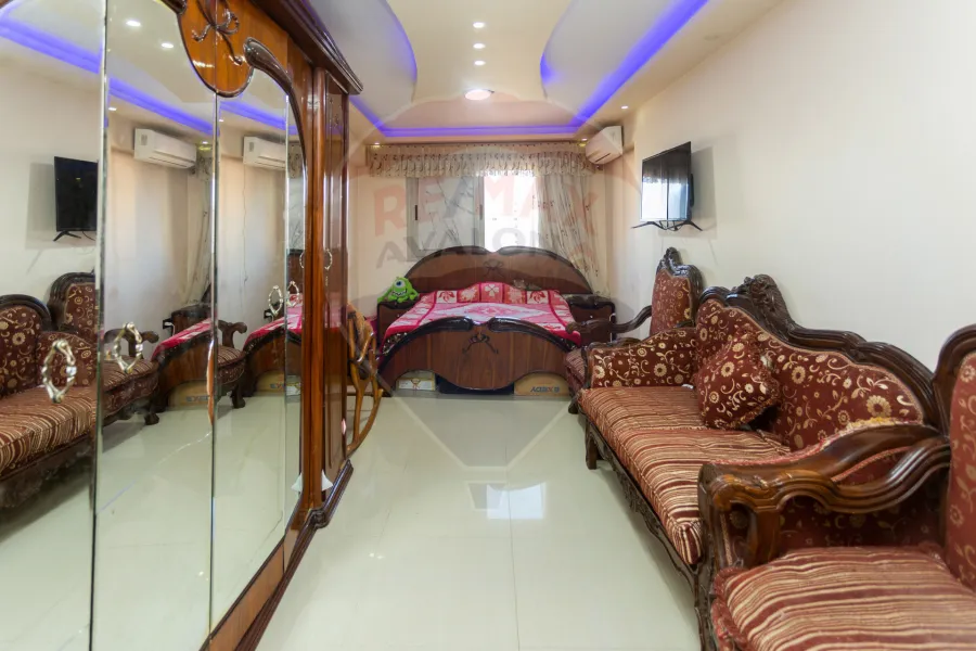 شقة للبيع 120 م ستانلى (تاني نمره من البحر)