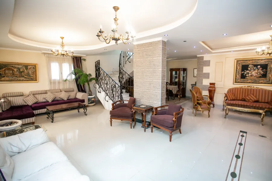 Duplex Apartment for sale 320 m Louran ( Steps From Alaqbal St )