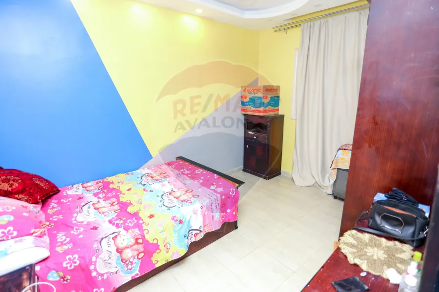 شاليه للبيع 175 م المعمورة الشاطئ ( شارع النصر )