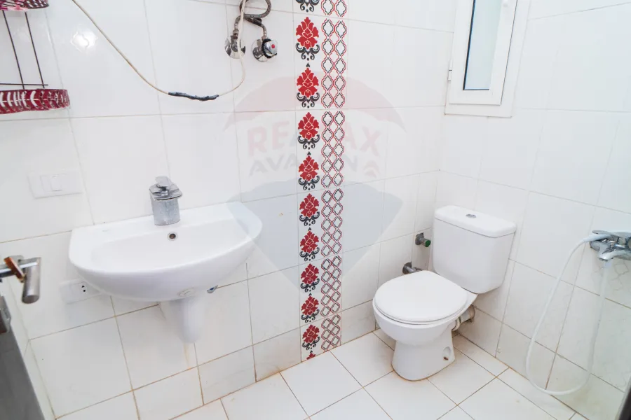 فيلا للإيجار المفروش 1,100  م كينج مريوط (متفرع من طريق الكافوري)