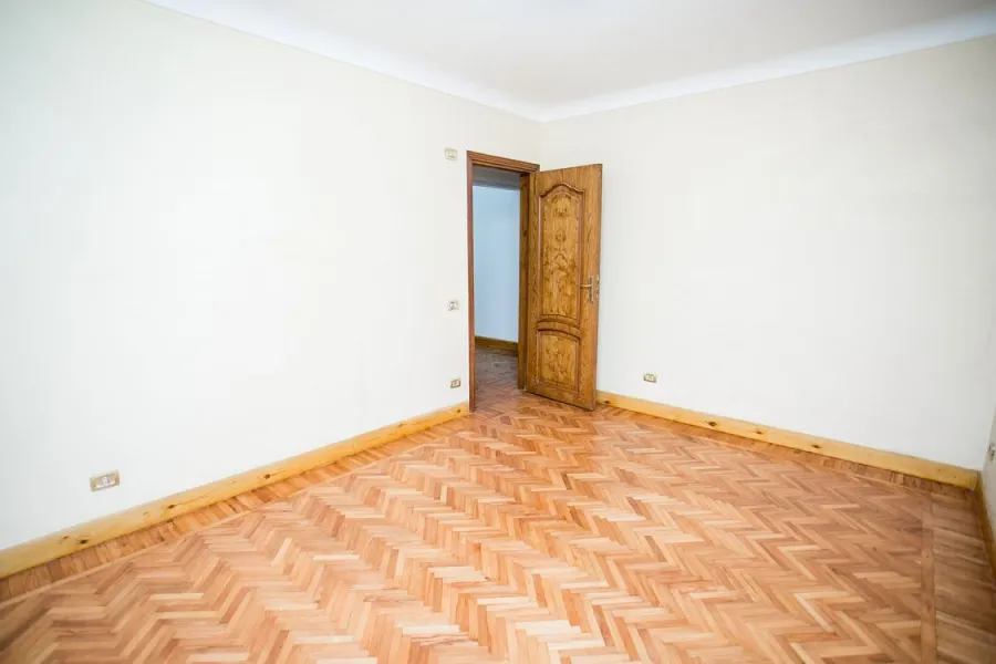 Apartment for rent 220m Gleem (Abo Qir St.)