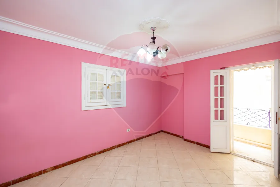 شقة للبيع 140 م لوران (ش محمد الدري)