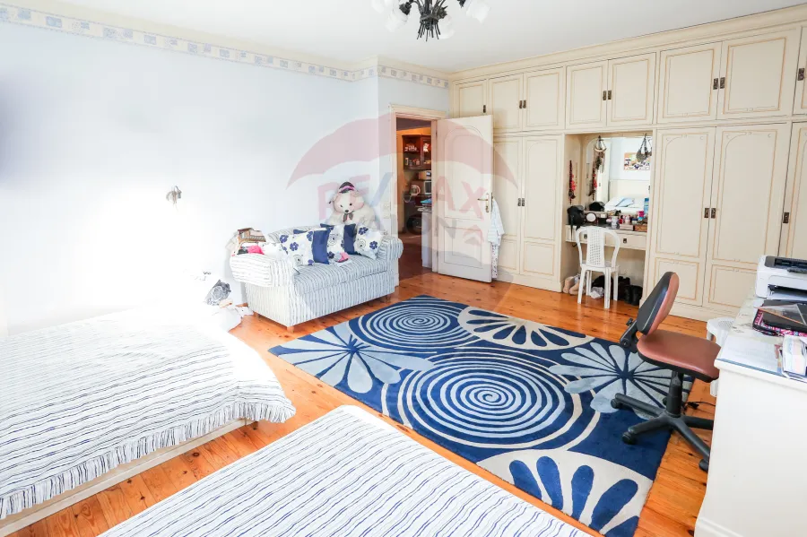 بنتهاوس للبيع 520 م سموحة ( شارع مصطفي كامل )