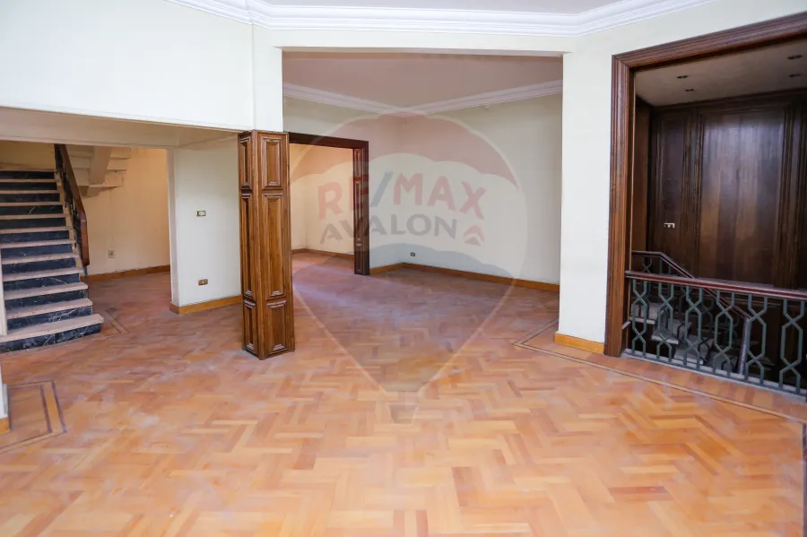 Administrative Unit For Rent 250 m Wabour Elmayya (Steps From Zweil Square) - suitable for all activities - Half finished