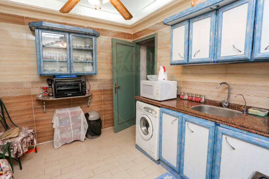 شقة للبيع 175 م المعمورة (عمارات امن الدولة)