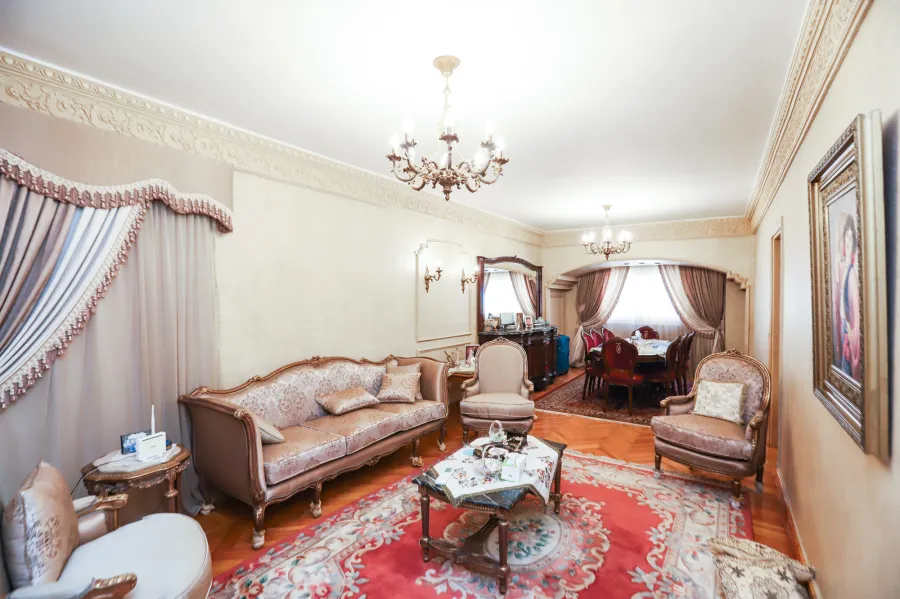 شقة دوبلكس للبيع 365 م سموحة (خطوات من ش فوزى معاذ)